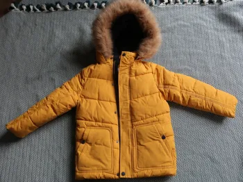 Doudoune Okaïdi - Taille 5 ans - Neuve avec capuche amovible !