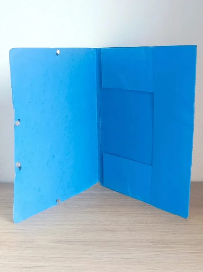 Lot 2 chemises carton rouge bleu 3 rabats / Avery - A4 - photo numéro 4