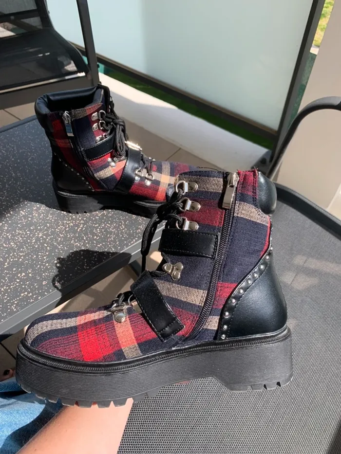 Boots tartan comme neuves taille 37 - photo numéro 4