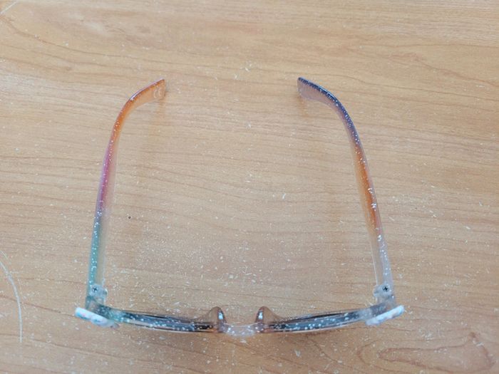 Lunettes de soleil - photo numéro 2