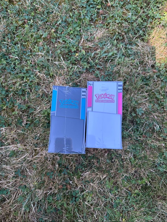 Lot 2 etb Pokémon EV10.5 – Flamme Blanche & Foudre Noire - photo numéro 4