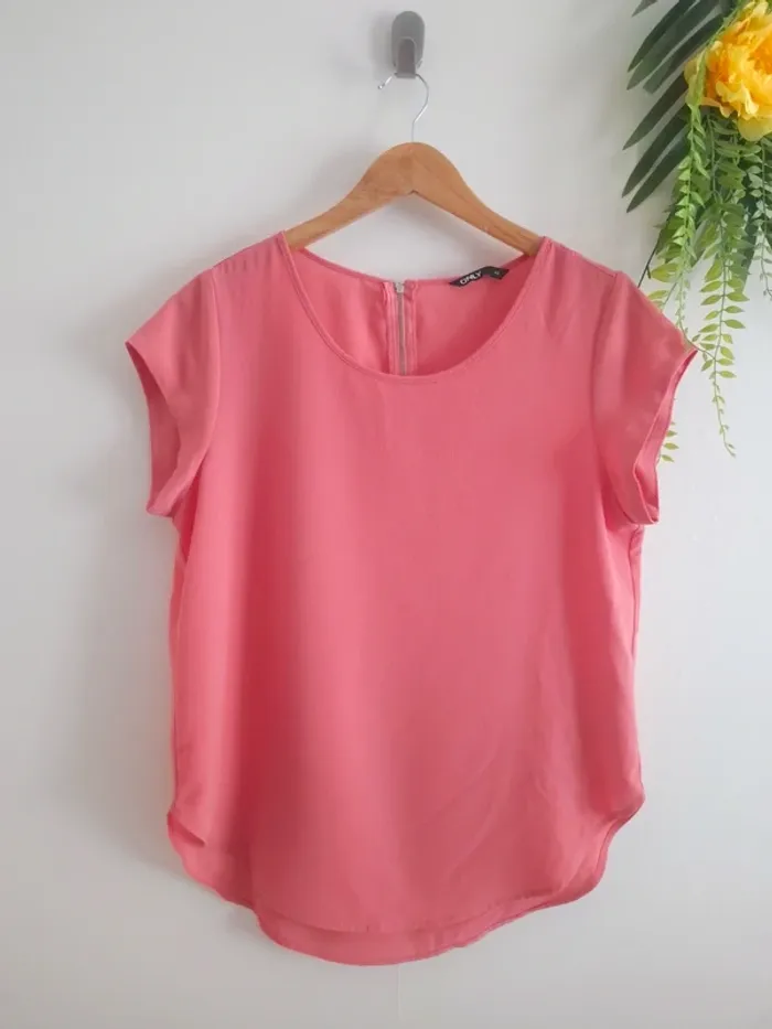 Top Only / Taille 40 - photo numéro 6