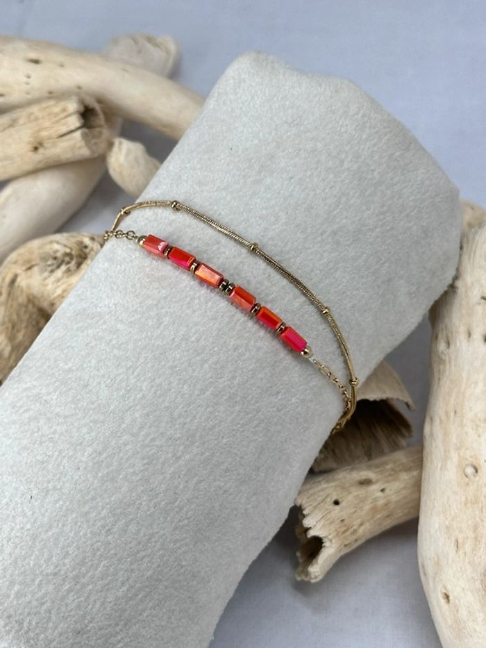 Bracelets plusieurs rangs en acier or et pierre cristal corail - photo numéro 2