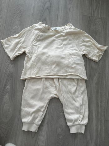 Ensemble beige fin et fluide Zara 6/9 mois 74 cm