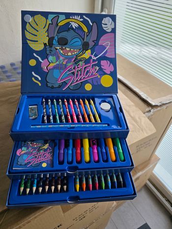 Stitch coffret tiroir de coloriage neuf sous emballage