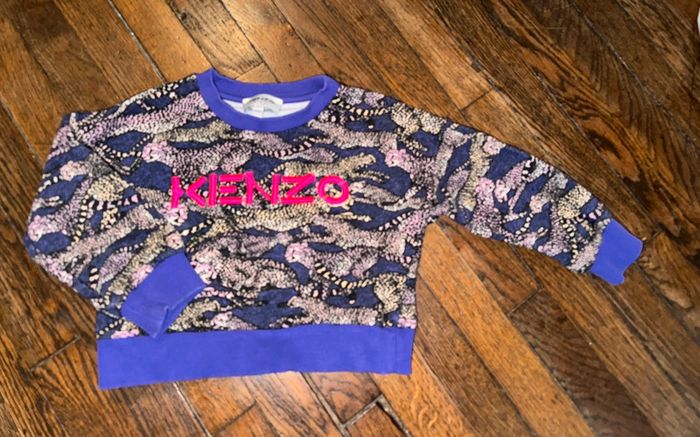 Sweat Kenzo 4 ans  Valeur 115 euros