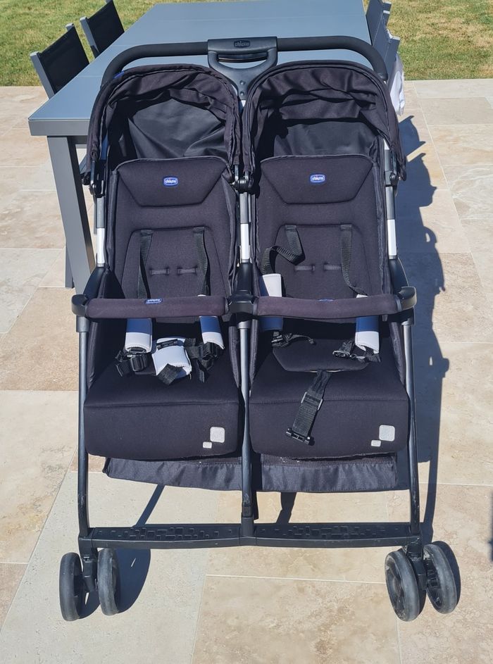 Poussette double chicco