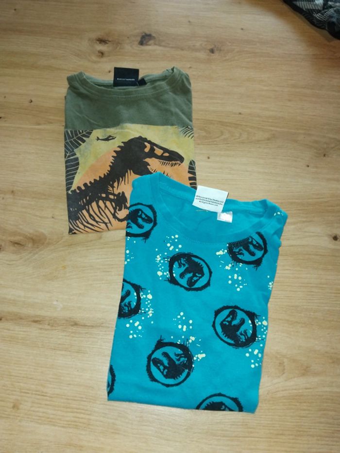 Lots de 2 t shirts jurassic park