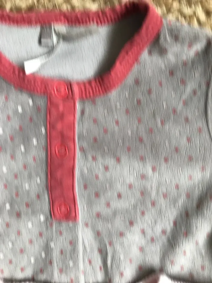 4 Pyjamas d hiver - photo numéro 2