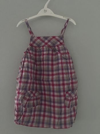 Robe à fines bretelles avec poches taille 3 ans