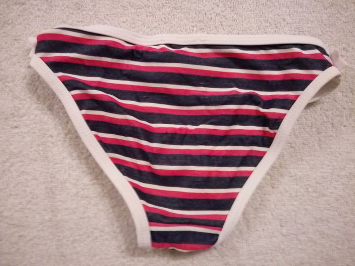 Maillot de bain 2 pièces Okaïdi (réf perso F-F64)(familleac72) - photo numéro 2