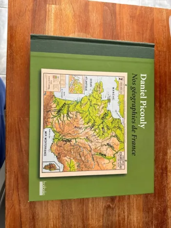 Livre nos géographies de France
