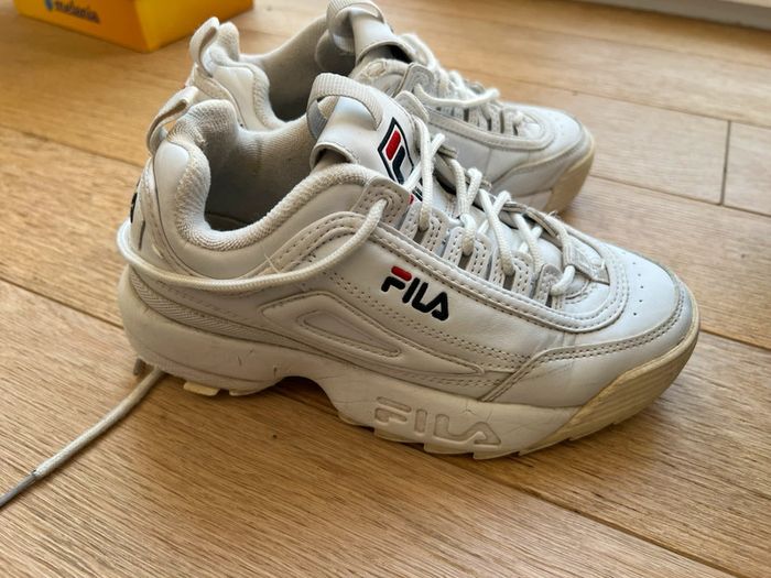 Chaussures FILA blanche Mixte Enfant Disruptor Kids Sneaker bon état 36 - photo numéro 7