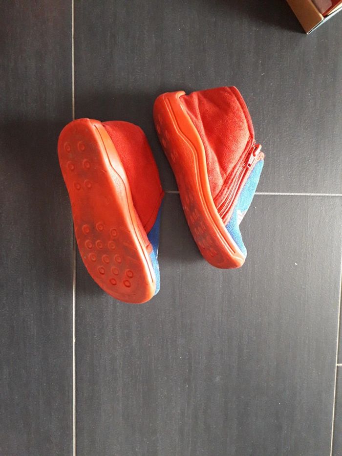 Chaussons 27 - photo numéro 2
