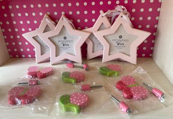 Cadres atmosphera et boutons de tiroirs