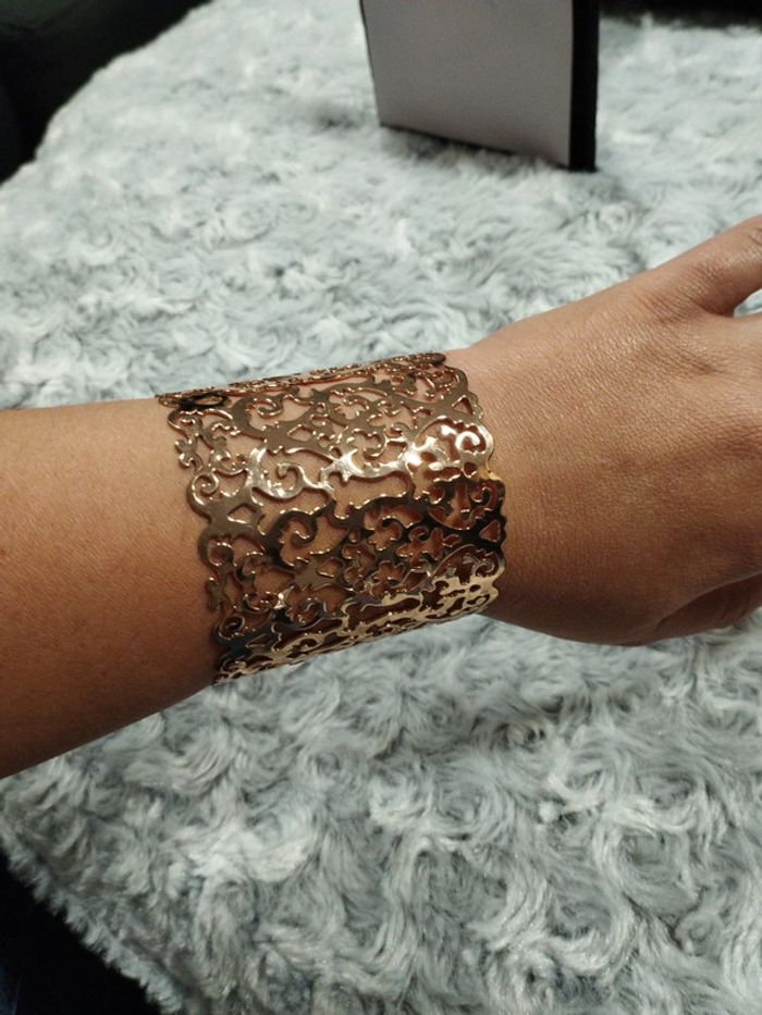 Bracelet manchette dorée - photo numéro 5