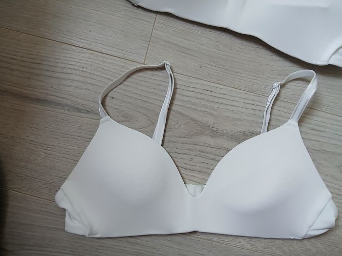 Lot soutien gorge - photo numéro 2