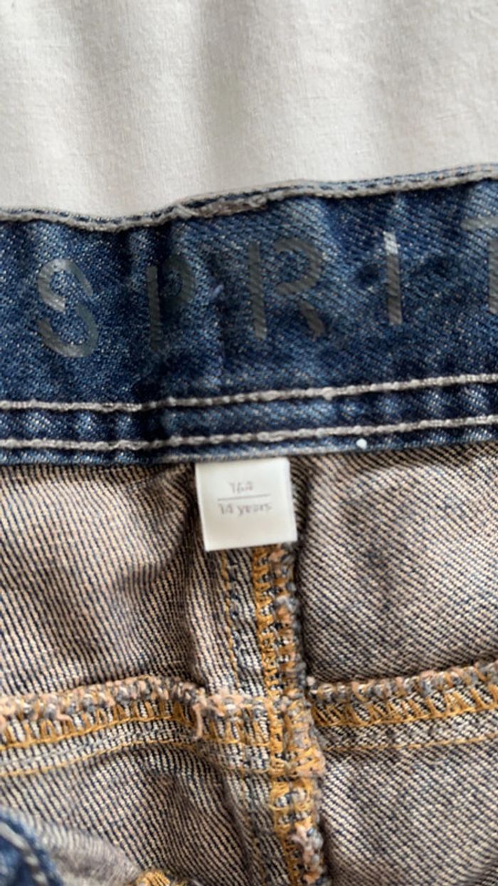 Jeans neuf - photo numéro 2