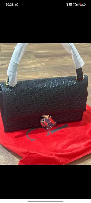 Sac à main carolina herrera 