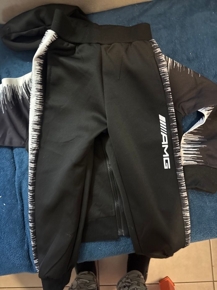 Survêtement boss - photo numéro 3