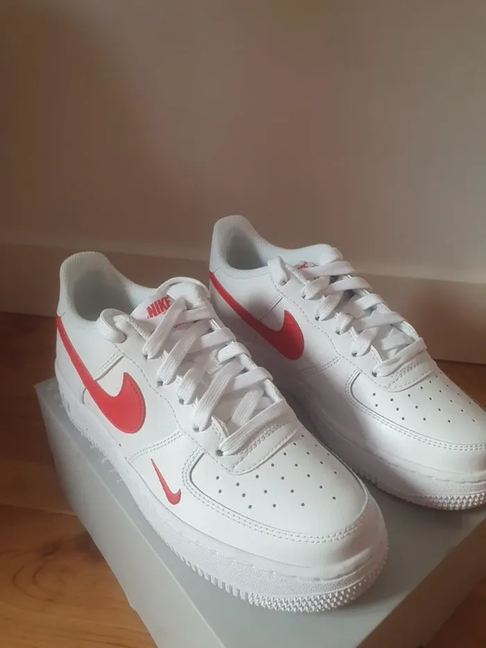 Nike Air Force 1 "White/Red" (36) - photo numéro 2