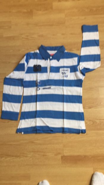 Polo 10 ans à donner