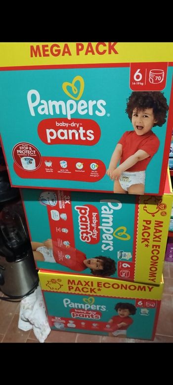 Couches Pampers pants taille 6 de 14 a 19 kg