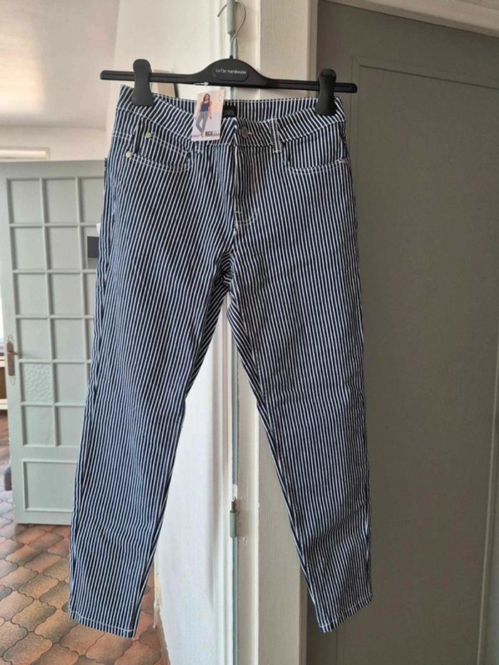 Jean rayé taille 38