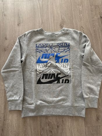 Pull Nike Jordan Taille 12-13 Ans 