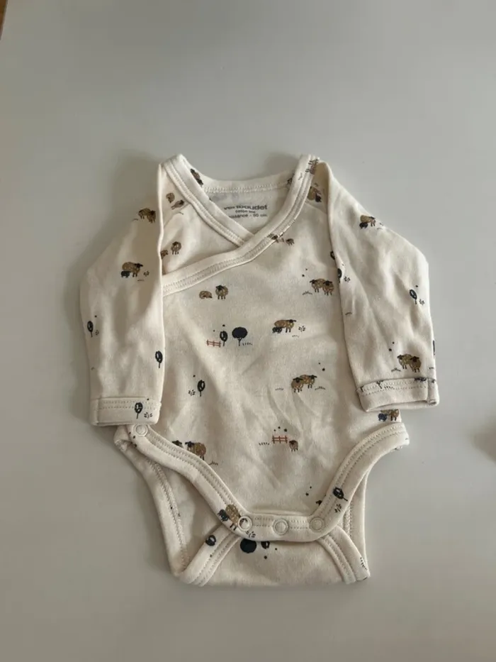 Kit naissance (2 pyjamas velours et 5 bodys manches longues) - photo numéro 6