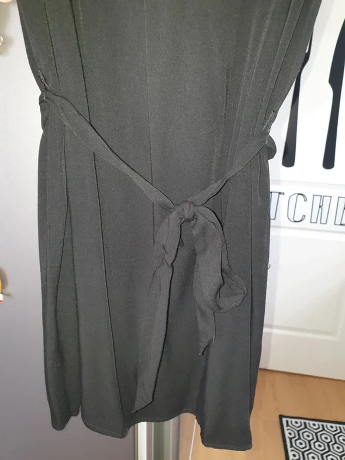 Robe noir - photo numéro 3