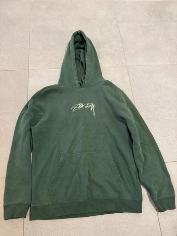 Sweat à capuche vert Stussy, bon état, taille L