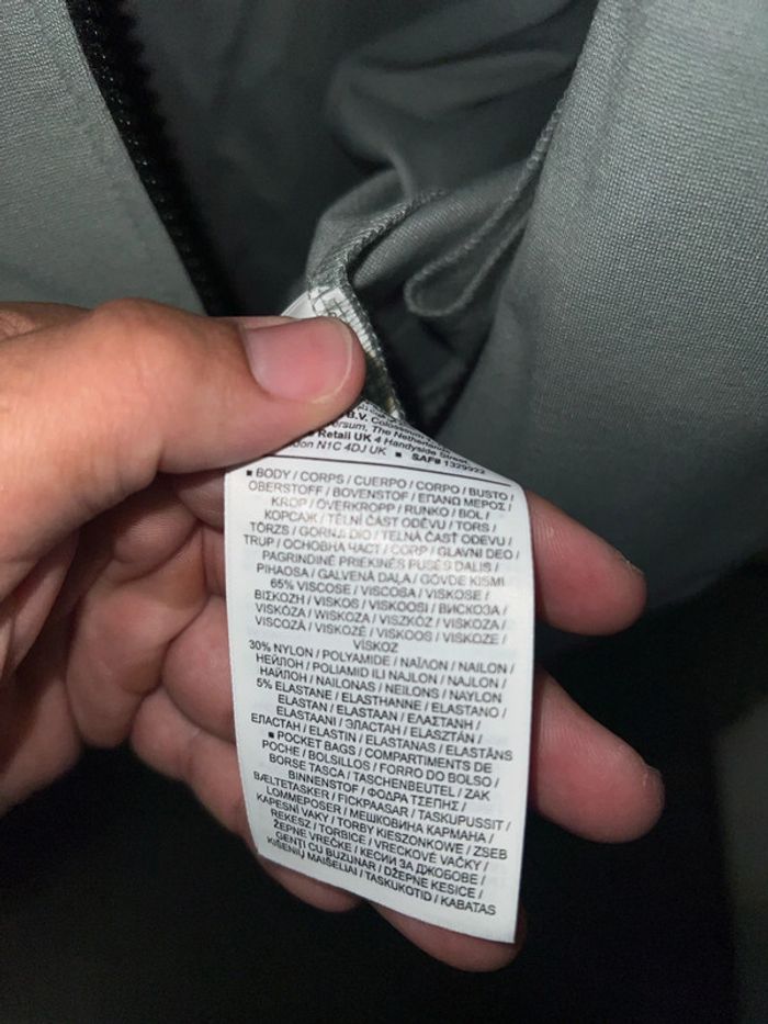 Haut de survêtement Nike taille M à capuche - photo numéro 4