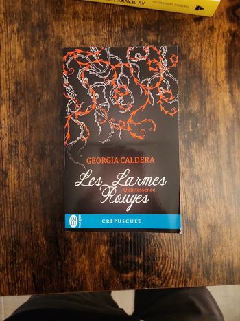 Livre : Les larmes rouges
