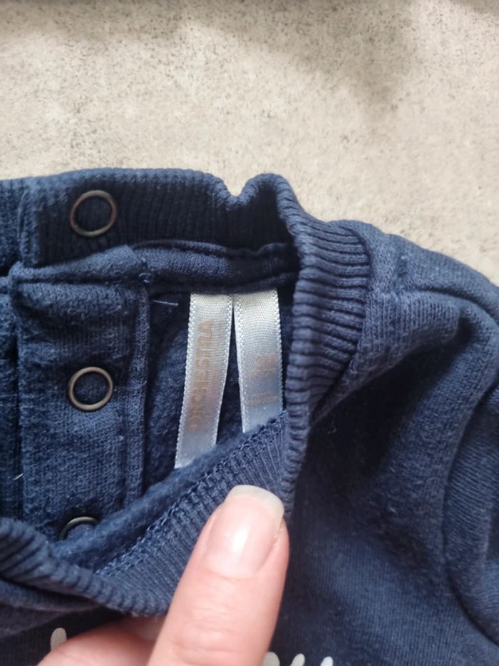 Lot tee shirt epais /pull 3 mois - photo numéro 3