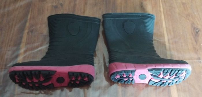 Bottes en caoutchouc taille 26-27 - photo numéro 4