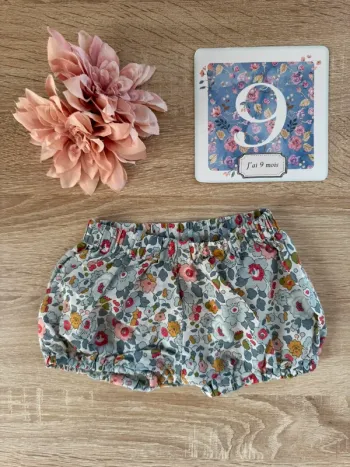 Bloomer fleuri fait main 9 mois TBE