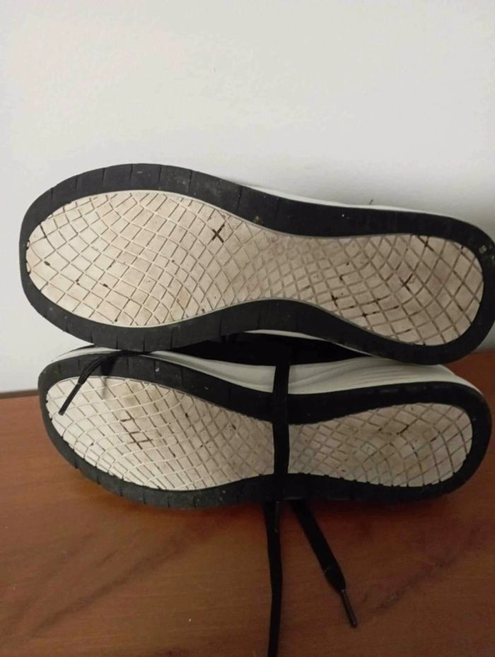 Chaussures fille noire taille 37 marque esmara très bon état porté quelques fois seulement. - photo numéro 7