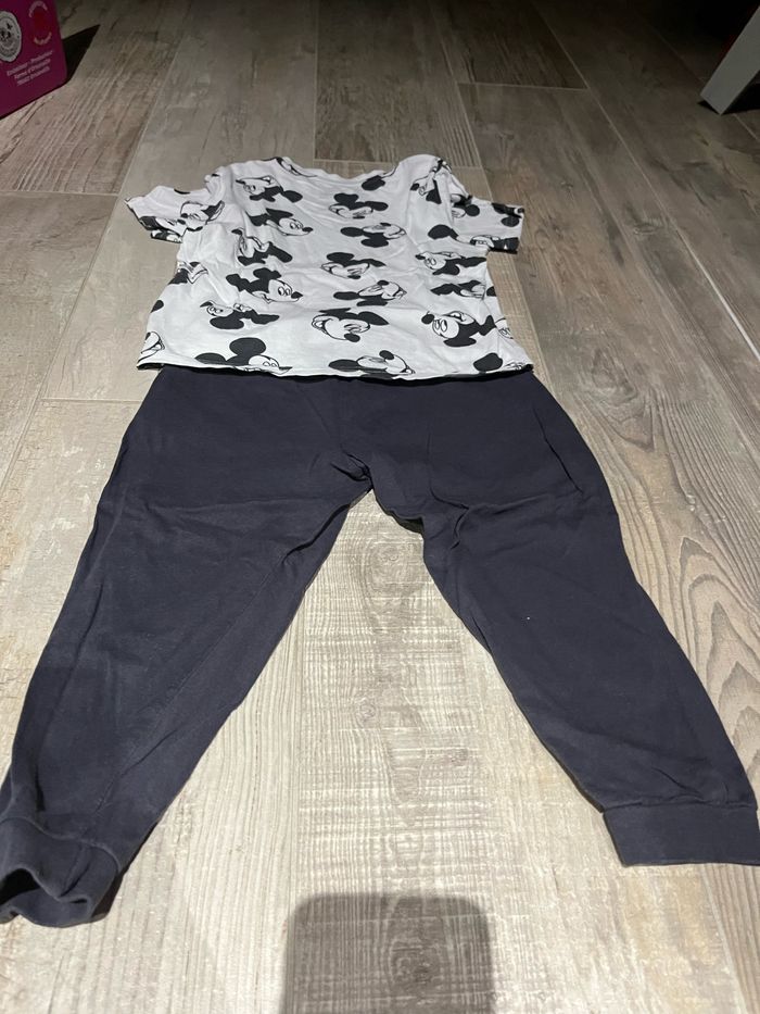Pyjama Mickey 12/24 mois - photo numéro 4