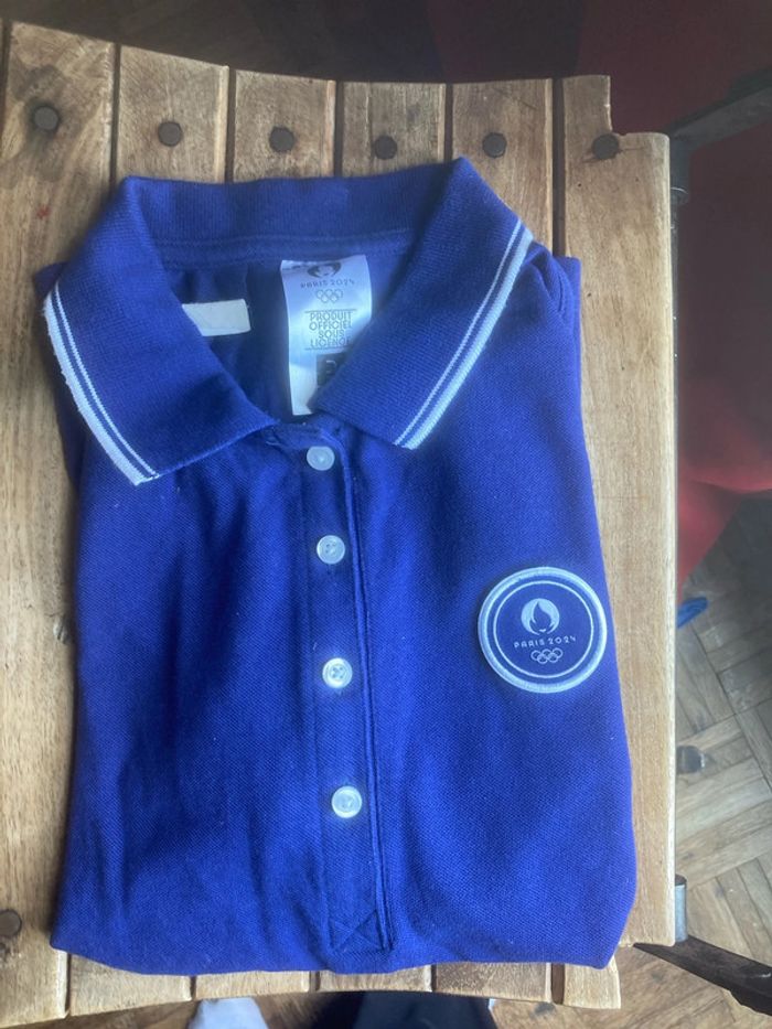 Tee shirt bleu marine «  Paris 2024 »
