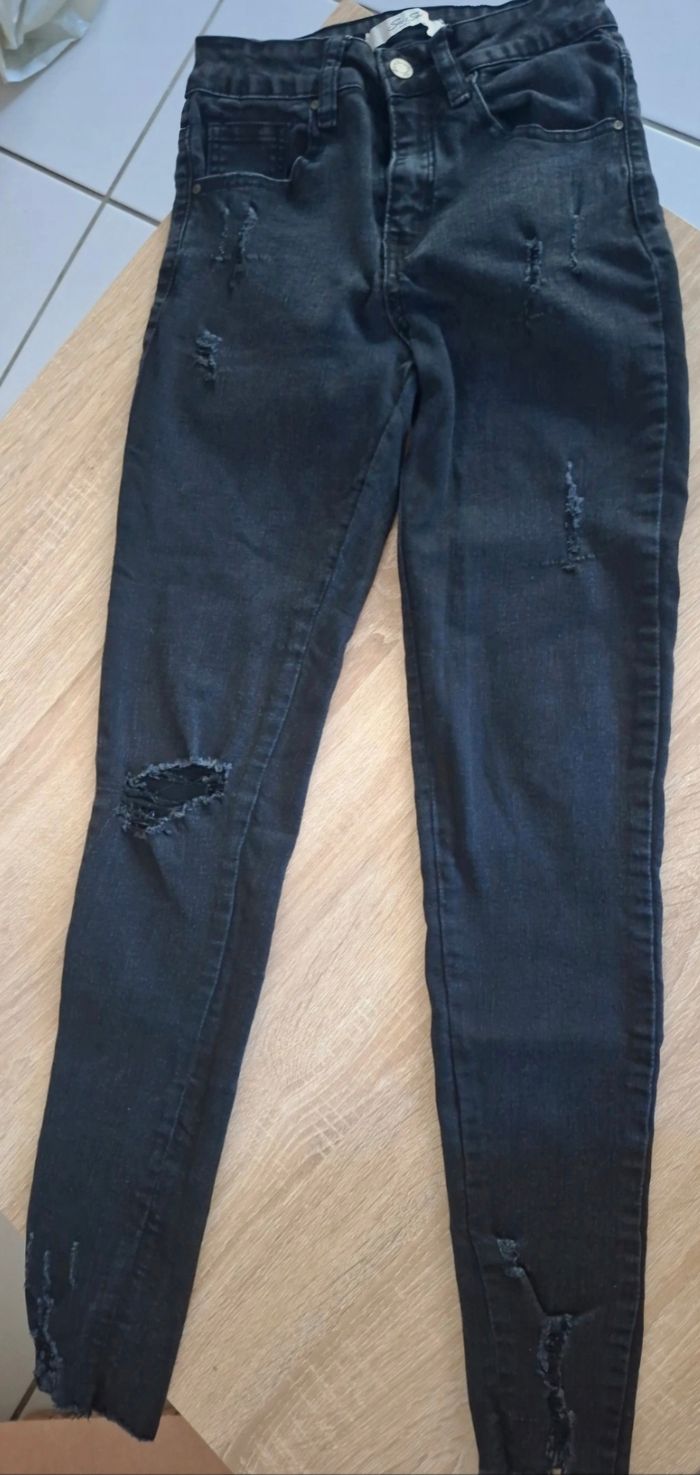 Jean troué - photo numéro 3