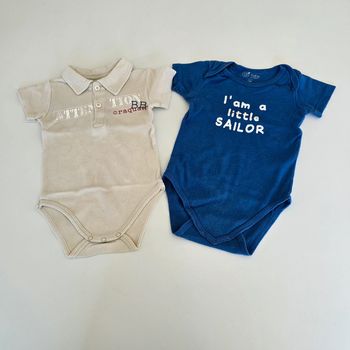 Lot de 2 bodies manches courtes - 18 mois