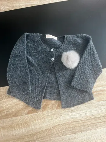 Gilet fin taille 2 ans (taille petit plutôt 12 mois)