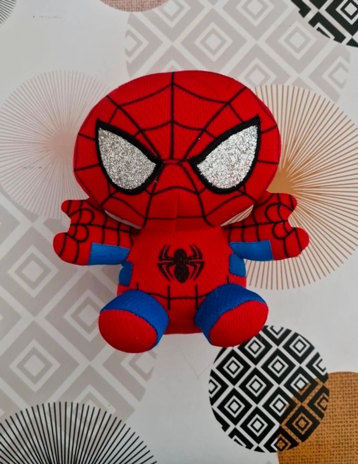 Peluche spiderman