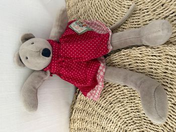 Doudou Souris Moulin Roty - Collection la grande Famille - Robe rouge