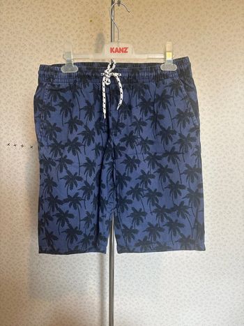 Short taille 38 marque la halle