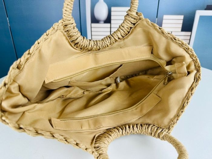 Yves  Saint  Laurent  60131 - photo numéro 6