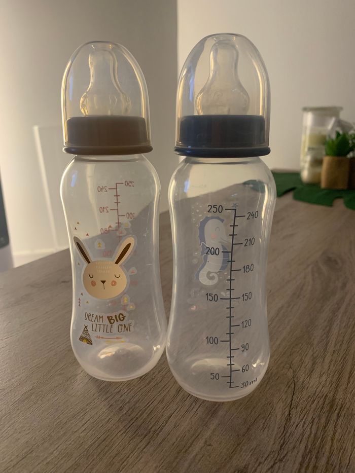 Lot de 2 biberons - photo numéro 2
