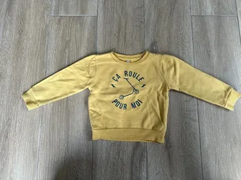 Pull jaune