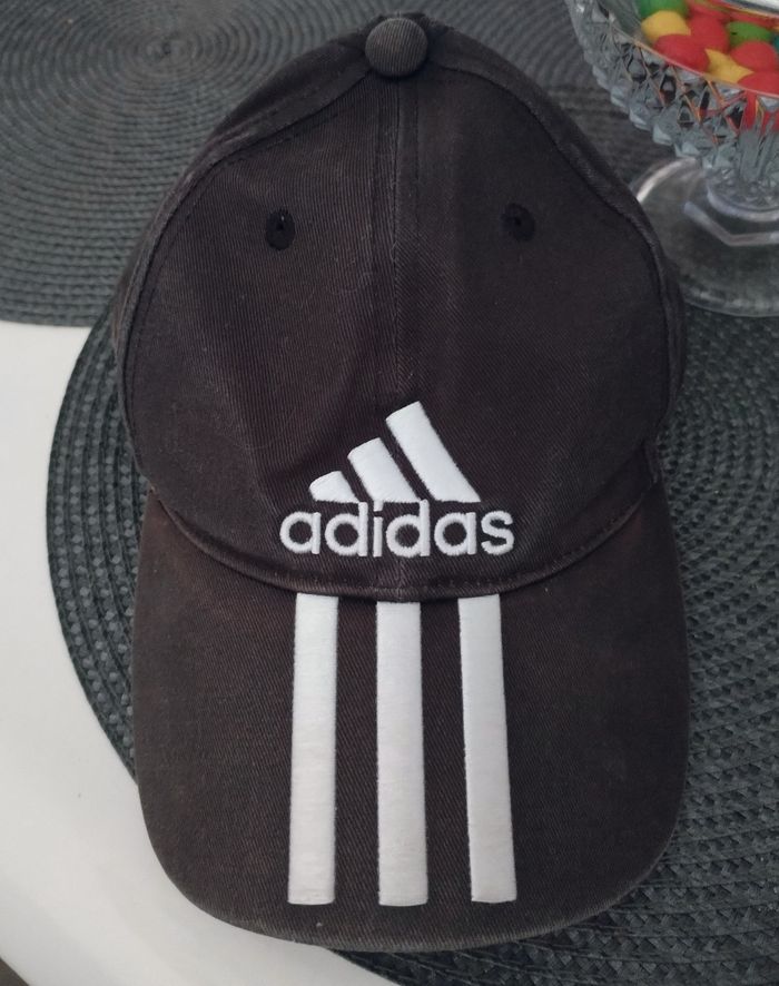 Casquette noire "Adidas" extérieur 100% coton  réglable taille unique